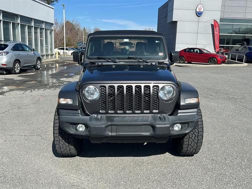 2020 Jeep Gladiator Sport