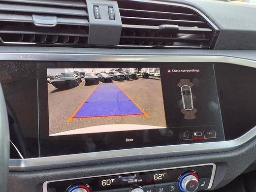 Ibis White 2023 Audi Q3 45 S line Premium