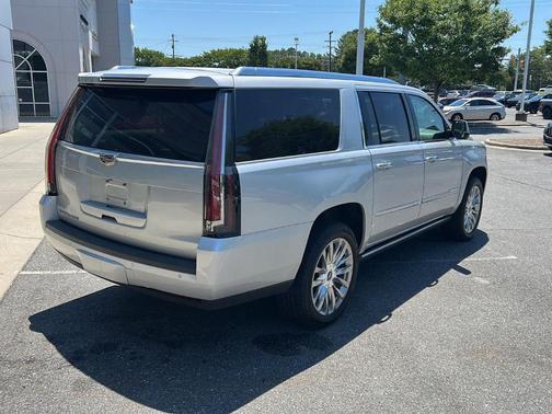 Radiant Silver Metallic 2016 Cadillac Escalade ESV Premium
