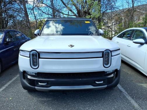 2024 Rivian R1S Adventure Quad Motor Large Pack