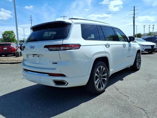 Bright White Clearcoat 2023 Jeep Grand Cherokee L Overland