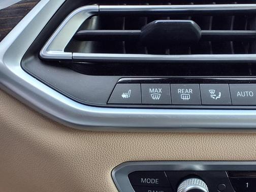 Phytonic Blue Metallic 2021 BMW X5 xDrive40i