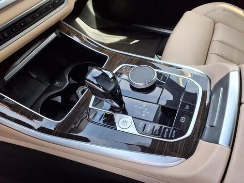 Phytonic Blue Metallic 2021 BMW X5 xDrive40i