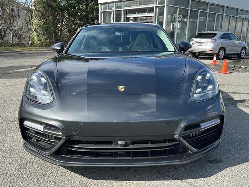 2017 Porsche Panamera Turbo