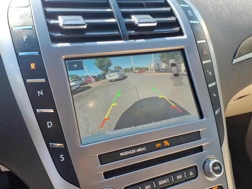 White Platinum Tri-Coat Metallic 2020 Lincoln MKZ Reserve
