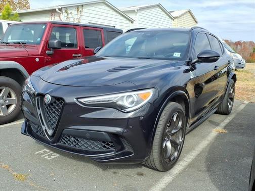 2022 Alfa Romeo Stelvio Quadrifoglio