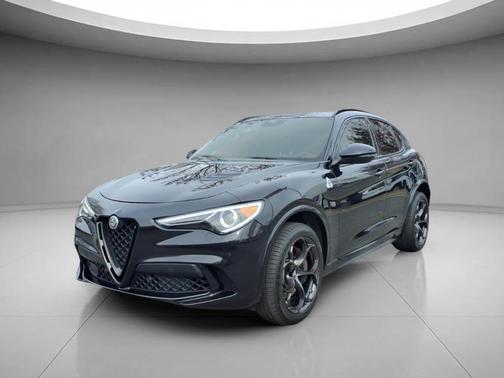 2022 Alfa Romeo Stelvio Quadrifoglio