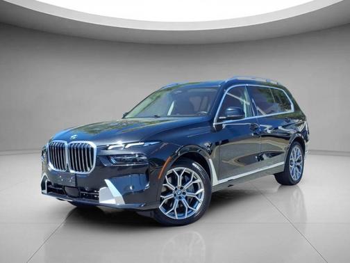 Black Sapphire Metallic 2023 BMW X7 xDrive40i