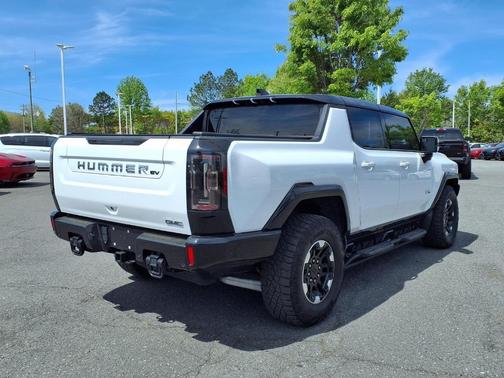 White 2023 GMC HUMMER EV Pickup 3X