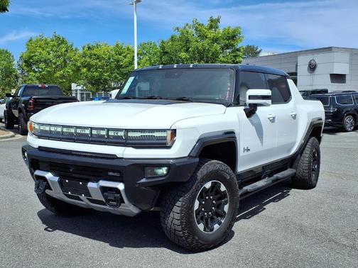White 2023 GMC HUMMER EV Pickup 3X