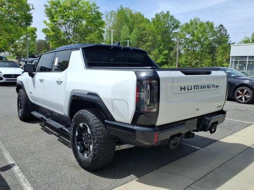 White 2023 GMC HUMMER EV Pickup 3X
