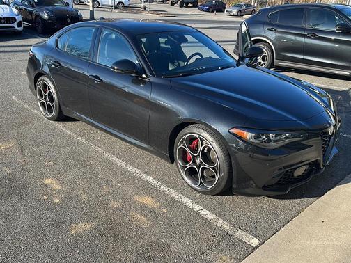 2024 Alfa Romeo Giulia Veloce