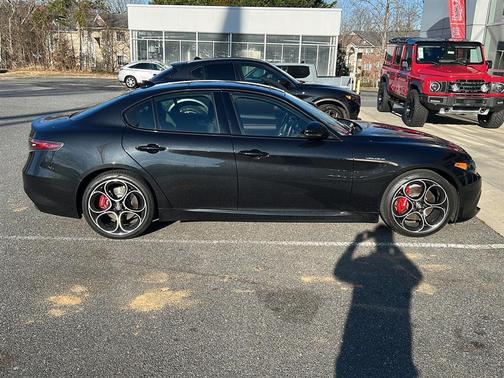 2024 Alfa Romeo Giulia Veloce