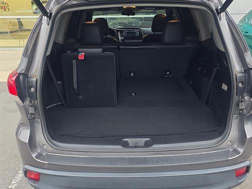 2019 Toyota Highlander LE Plus