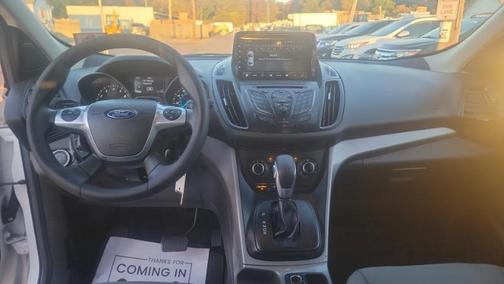 Pearl White 2016 Ford Escape SE