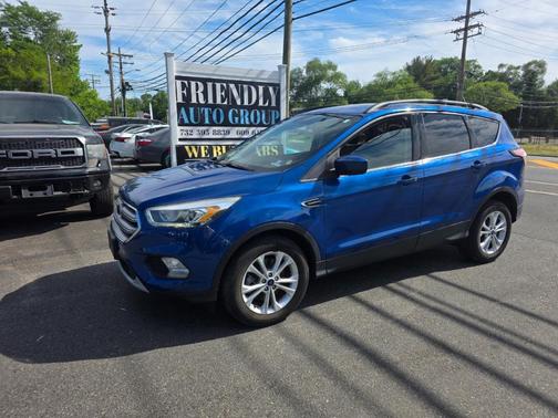 Blue 2017 Ford Escape SE