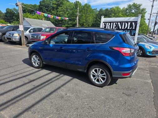 Blue 2017 Ford Escape SE