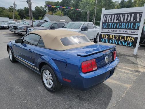 Blue 2007 Ford Mustang Deluxe