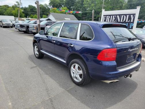 BLUE916665 2004 Porsche Cayenne Turbo