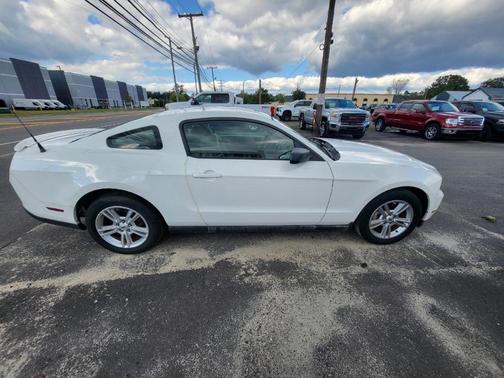 White 2010 Ford Mustang V6