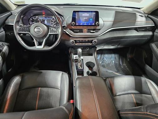 2022 Nissan Altima SR FWD