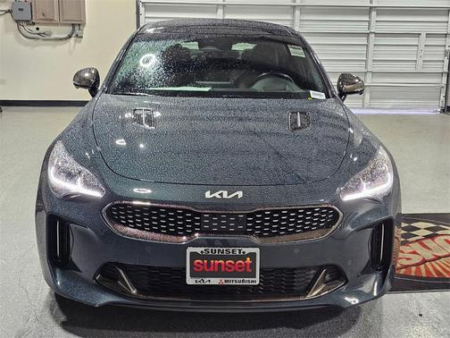2022 Kia Stinger GT2