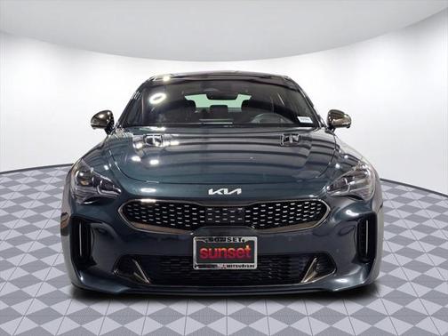 2022 Kia Stinger GT2