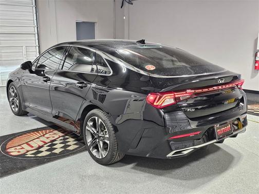 2021 Kia K5 EX