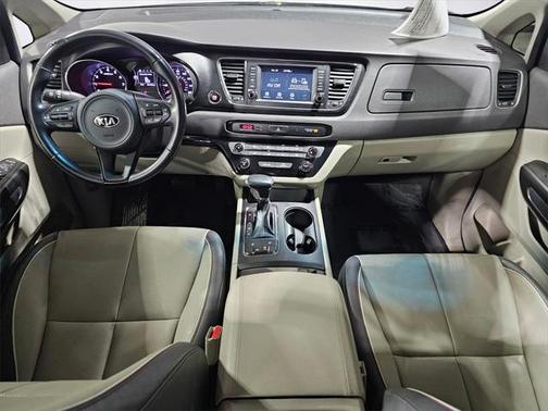 2018 Kia Sedona LX