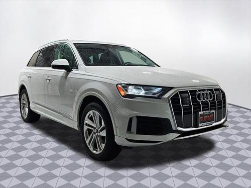 2023 Audi Q7 55 Premium Plus