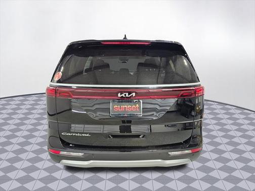 2022 Kia Carnival LXS