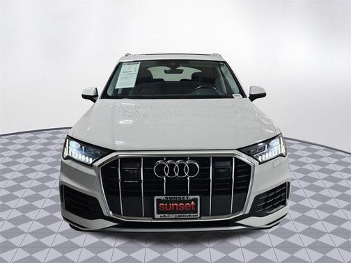 2024 Audi Q7 55 Premium Plus