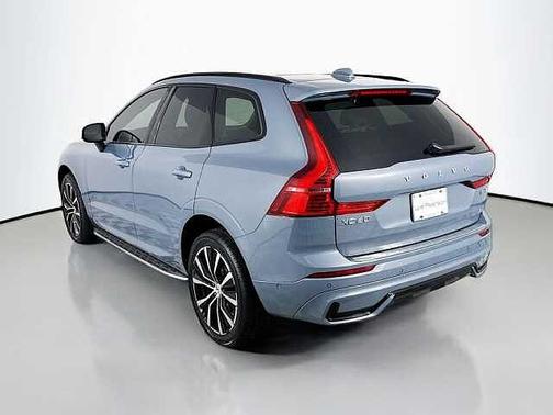 Thunder Grey 2023 Volvo XC60 B6 Ultimate Dark Theme