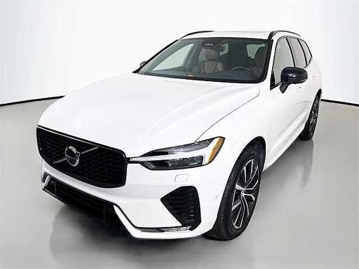 2025 Volvo XC60 Plus