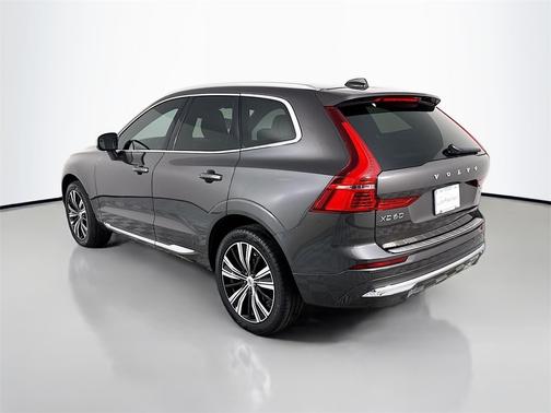 2022 Volvo XC60 B6 Inscription