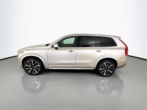 2023 Volvo XC90 Plus