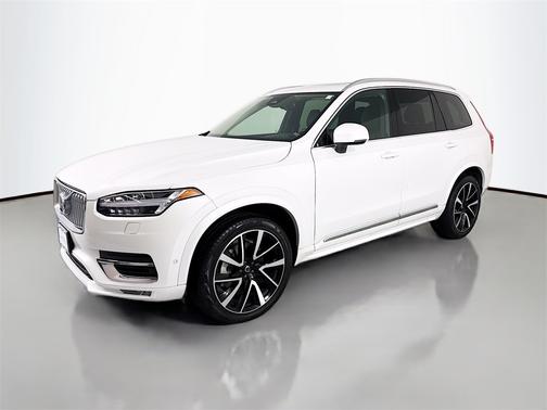 2024 Volvo XC90 B6 Plus Bright Theme 6-Seater