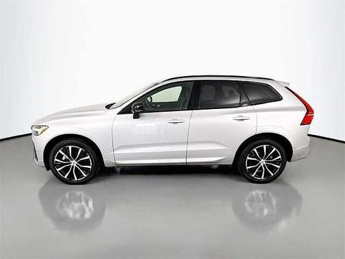 2025 Volvo XC60 Plus