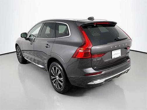 2022 Volvo XC60 B5 Inscription