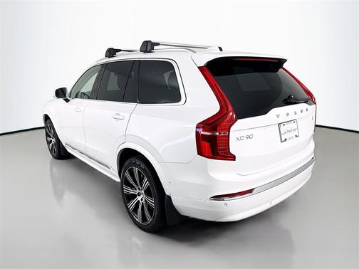 2024 Volvo XC90 Recharge Plug-In Hybrid Ultimate