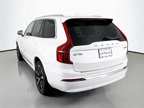 2023 Volvo XC90 Plus