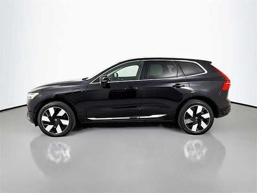 2023 Volvo XC60 Plus