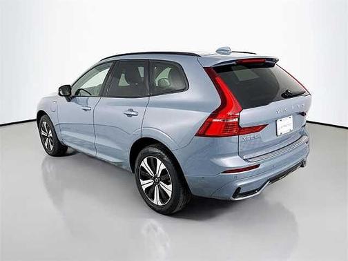 2023 Volvo XC60 Plus