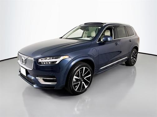 2022 Volvo XC90 Recharge Plug-In Hybrid T8 Inscription Expression Extended Range 6P