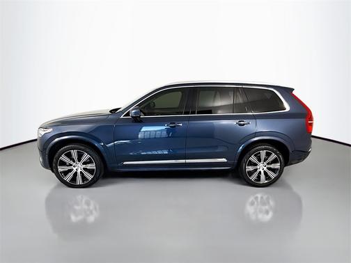 2022 Volvo XC90 T6 Inscription