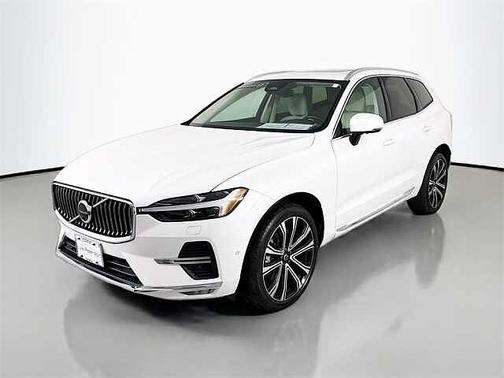 2023 Volvo XC60 B6 Ultimate Bright Theme