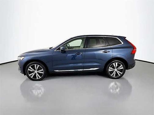 2022 Volvo XC60 B6 Inscription