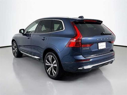 2022 Volvo XC60 B6 Inscription