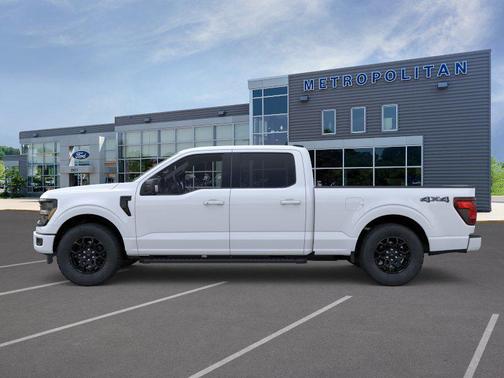 Oxford White 2026 Ford F-150 XLT