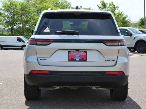Silver Zynith 2024 Jeep Grand Cherokee Limited